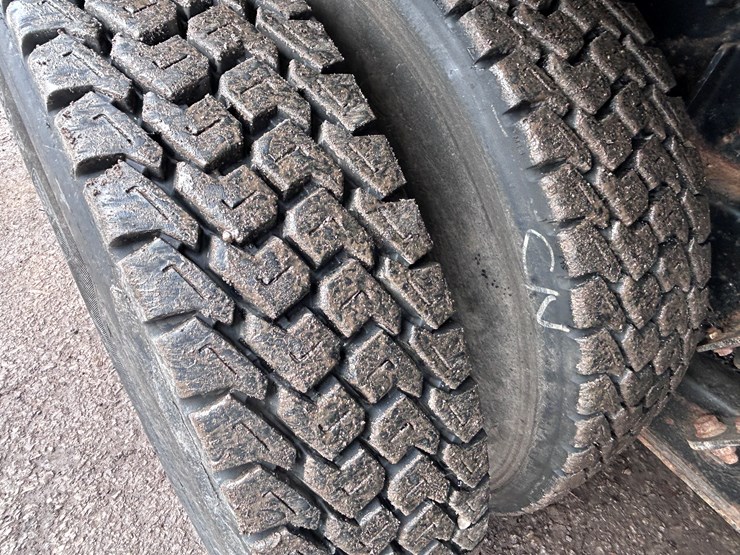 2003-international-7400-image-74