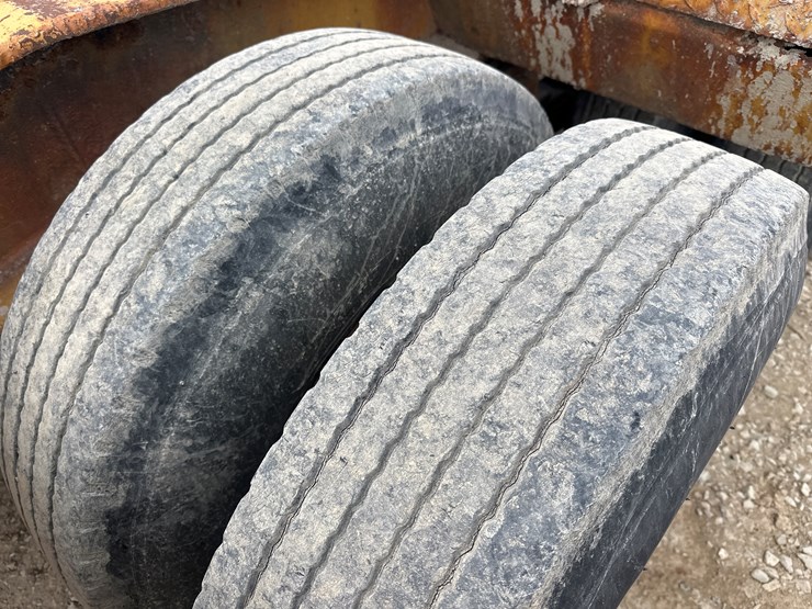 1986-massey-ferguson-8-image-32