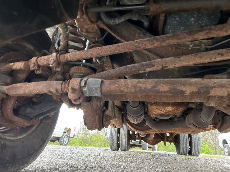 2011-ford-f350-image-29