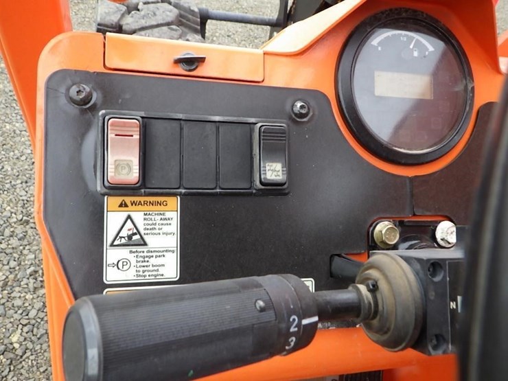 2018-jlg-8042-image-31