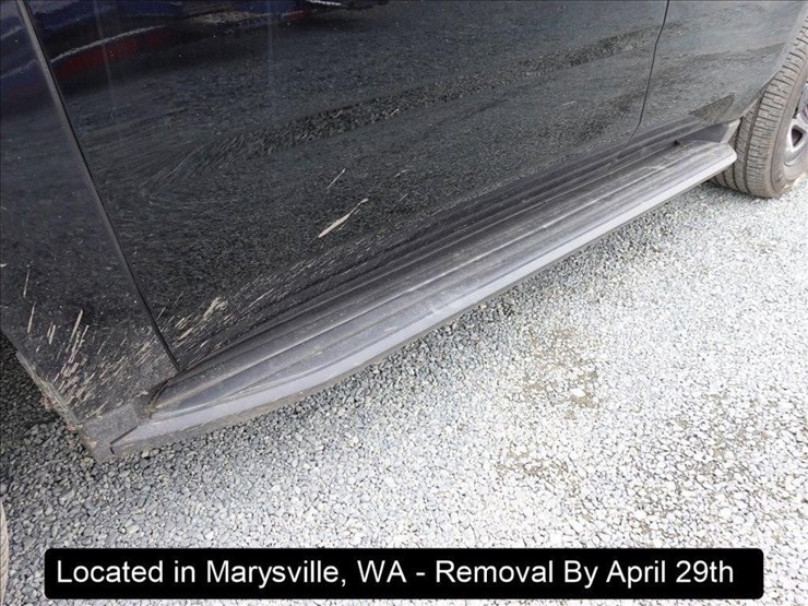 2017-chevrolet-tahoe-image-19