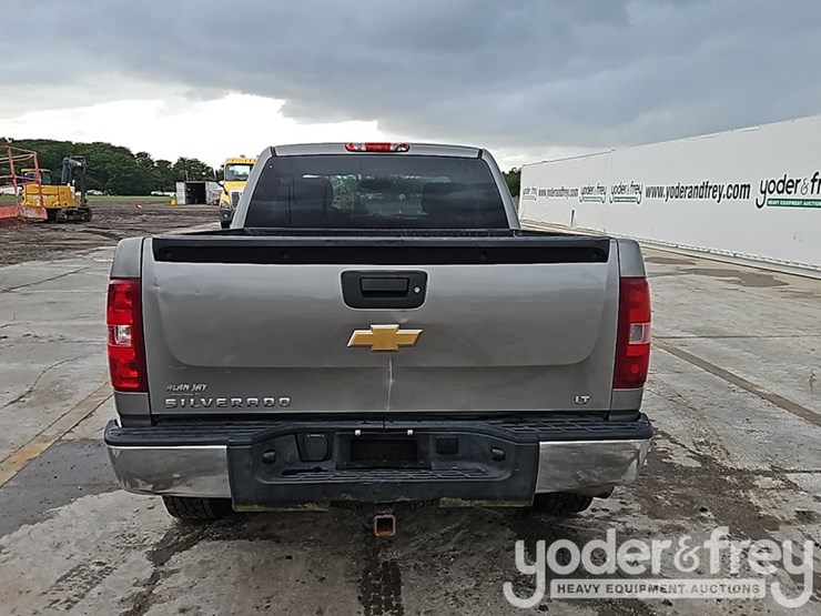 2013-chevrolet-silverado-1500-image-13