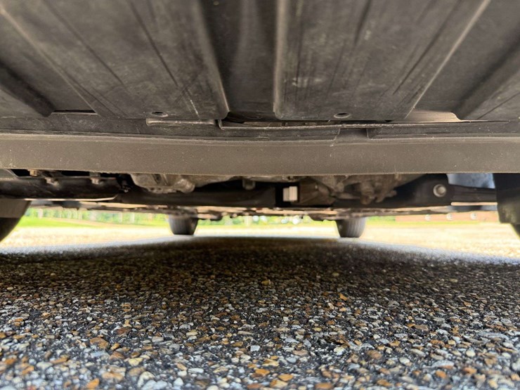 2017-ford-focus-4-door-sedan-(42,593-miles)-image-21