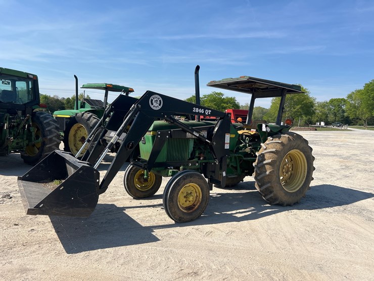 john-deere-2750-image-1