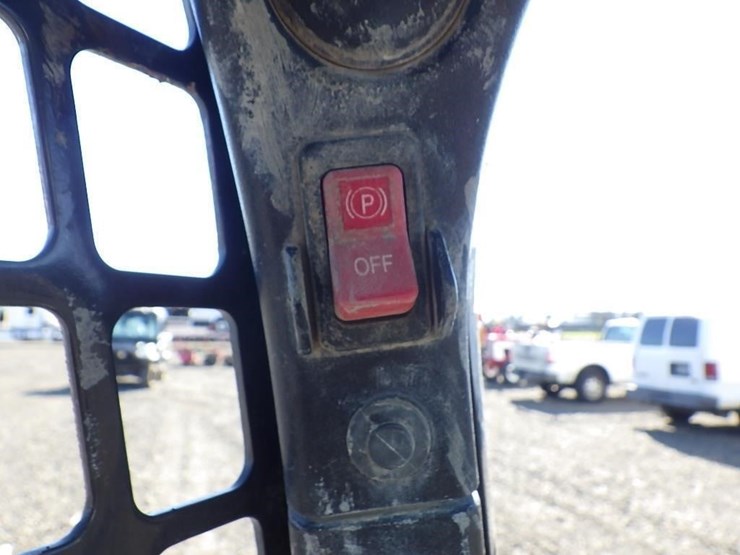 2021-bobcat-s450-image-24