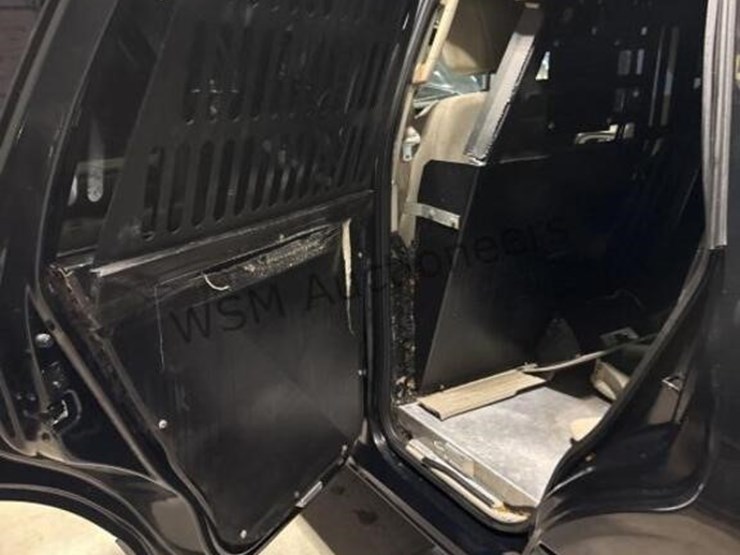 2014-ford-expedition-image-27