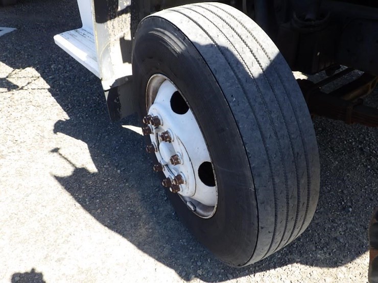 1998-ford-f700-image-15