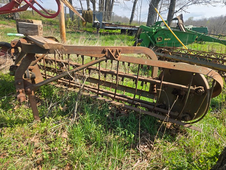 john-deere-350-image-1