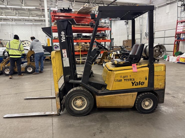 #2227-•-yale-a673971-forklift-image-2
