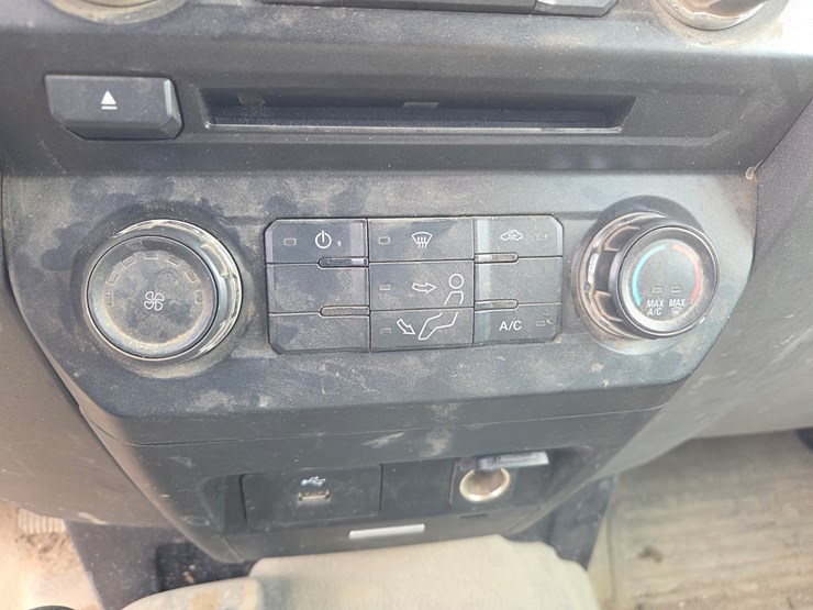 2017-ford-f350-image-48