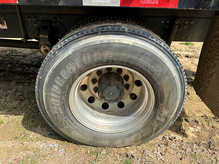 2020-hino-268-image-43