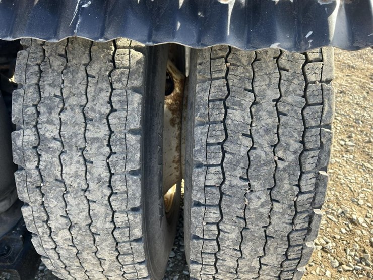 2003-massey-ferguson-8-image-81