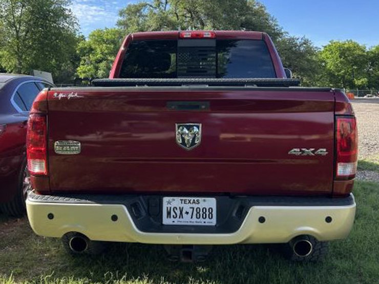 2012-dodge-ram-1500-image-7