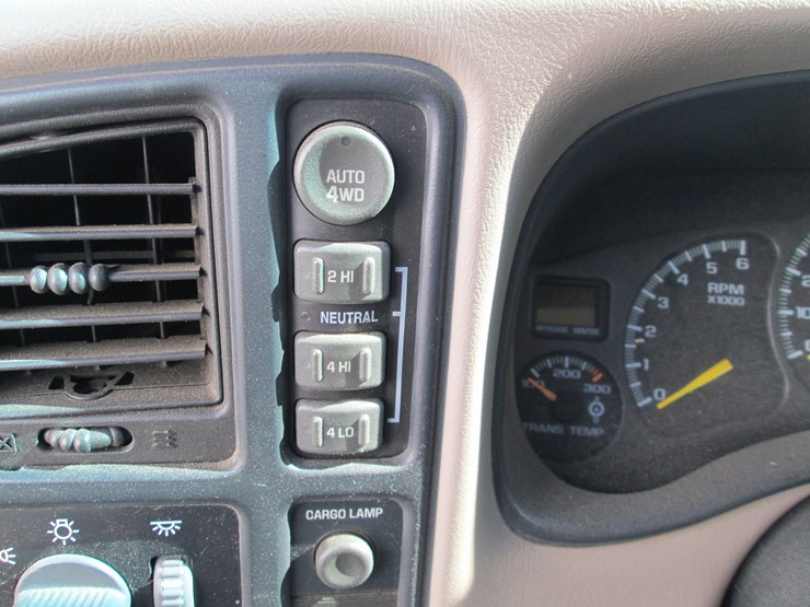 2001-gmc-1500hd-image-37