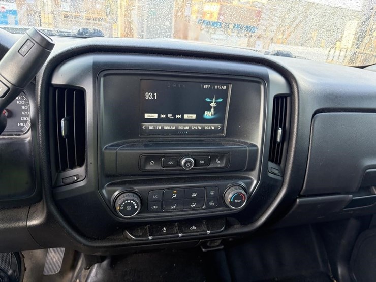 2016-chevrolet-silverado-2500-image-15