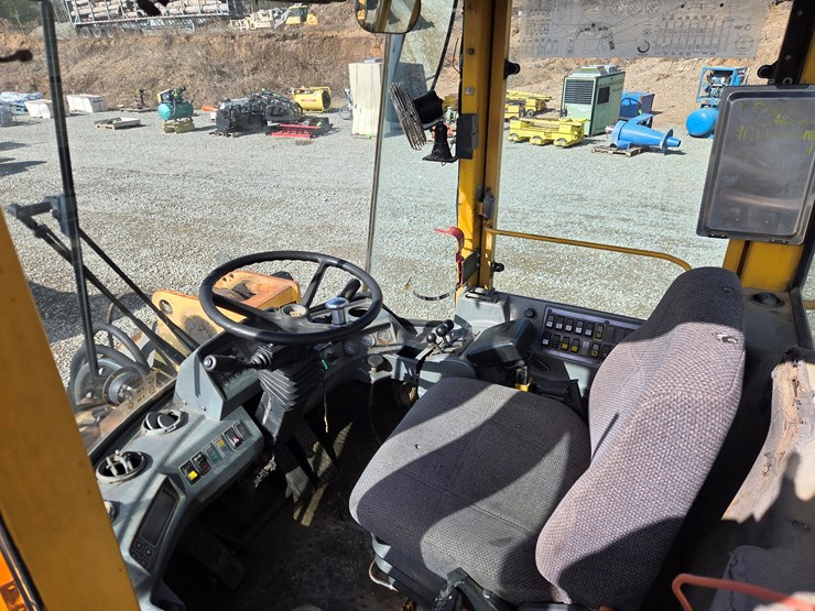 volvo-l120d-image-59