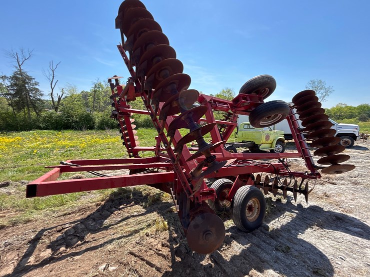 case-ih-3900dh-image-4