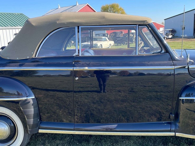 1948-ford-super-deluxe-convertible-image-26