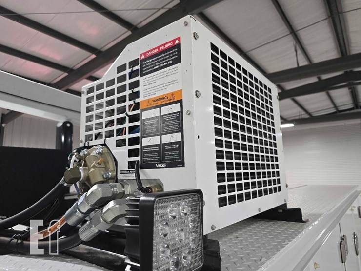 2024-ford-f550-sd-image-15