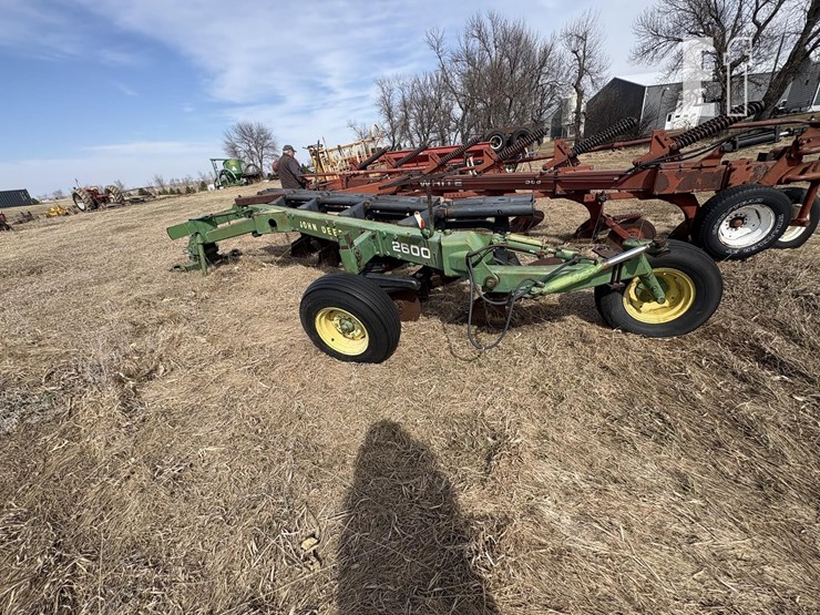 john-deere-2600-image-1