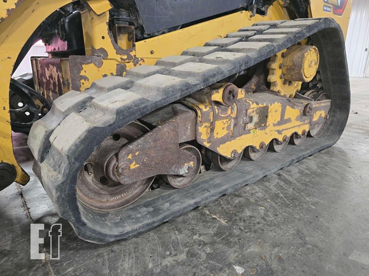 2020-caterpillar-289d3-image-22