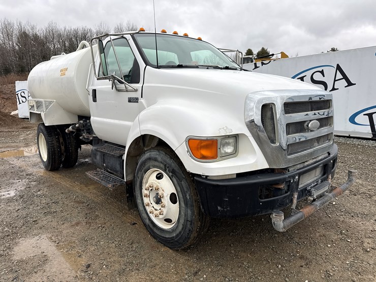 2006-ford-f650-image-7