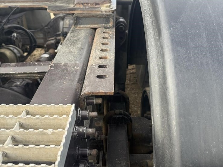 2007-mack-pinnacle-cxp613-image-29