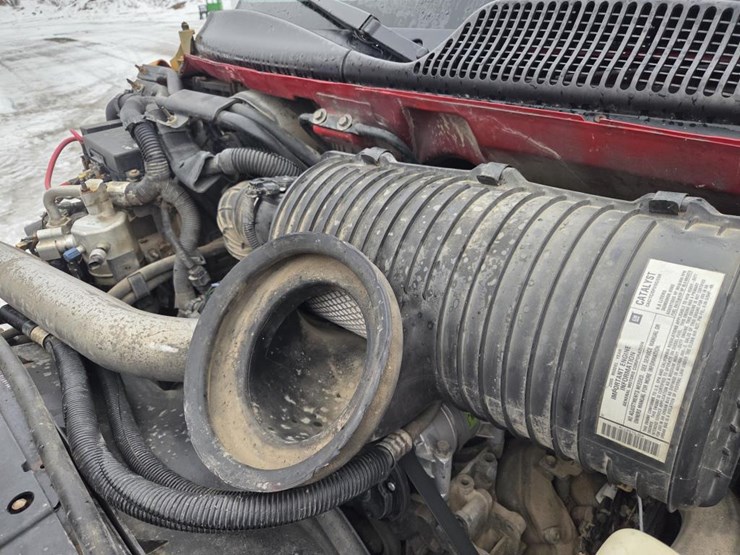 2005-massey-ferguson-8-image-37