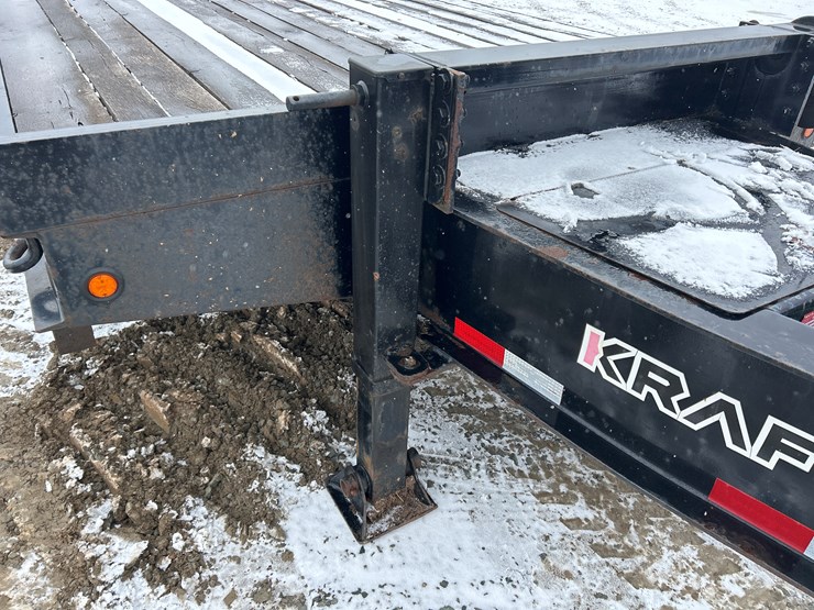 2020-massey-ferguson-8-image-12