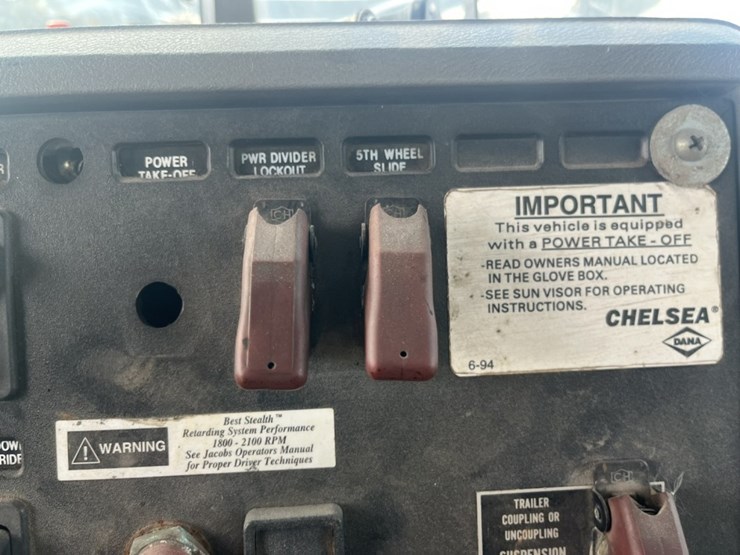 #1556-•-1999-mack-e7-460-day-cab-truck-tractor-image-48