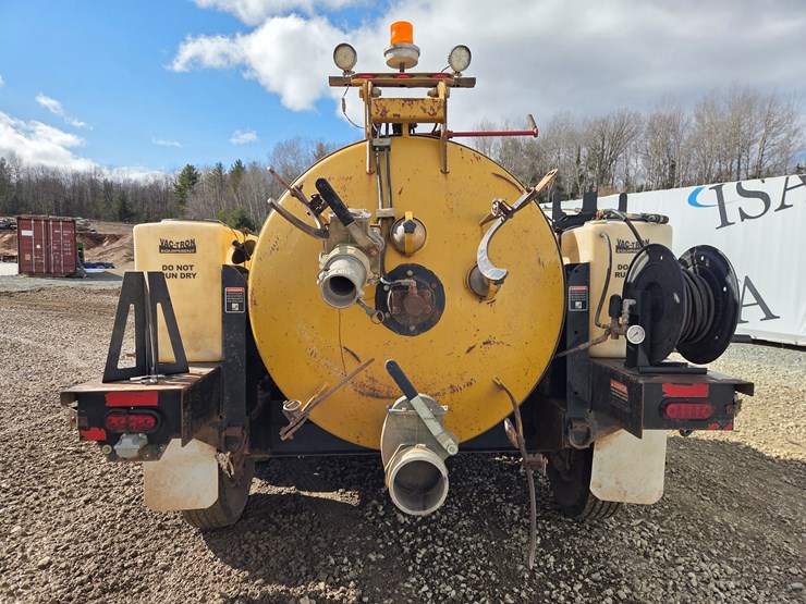 2019-massey-ferguson-8-image-4