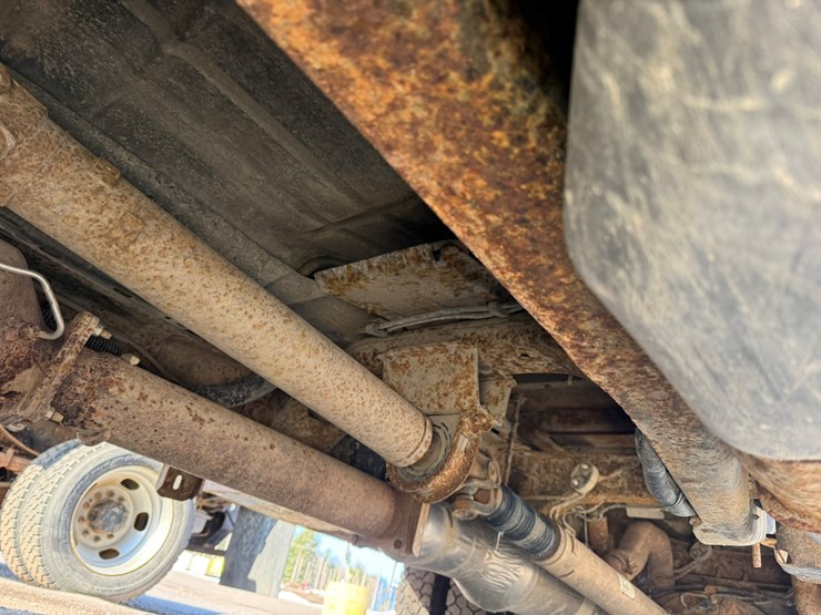 #2034-•-2012-ram-5500-heavy-duty-service-truck-image-34