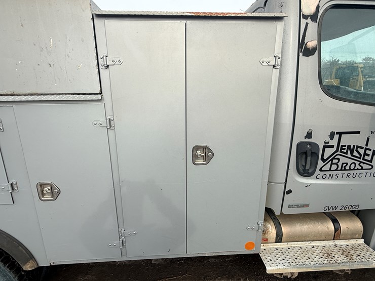 2004-caterpillar-c7-image-22