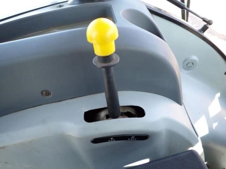 2014-new-holland-t4.75-image-21