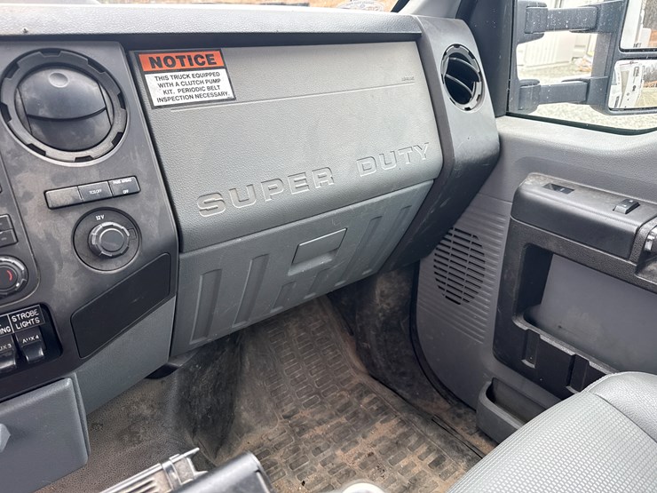 2015-ford-f550-image-52