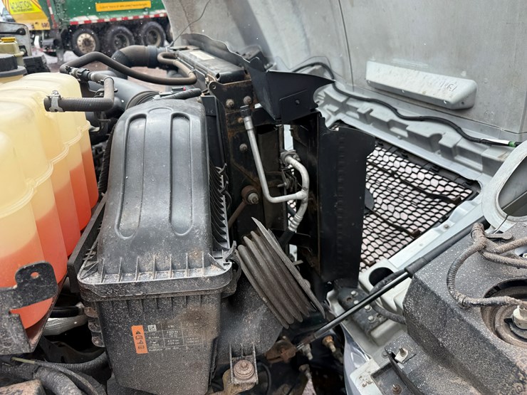 2018-ford-f650-image-50