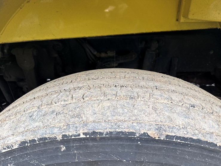 1998-massey-ferguson-8-image-95