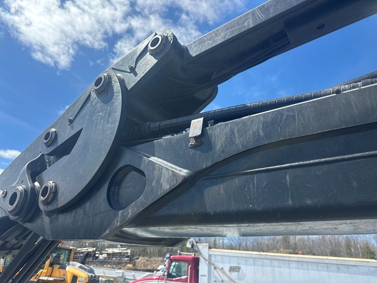 2011-deere-1270e-image-47