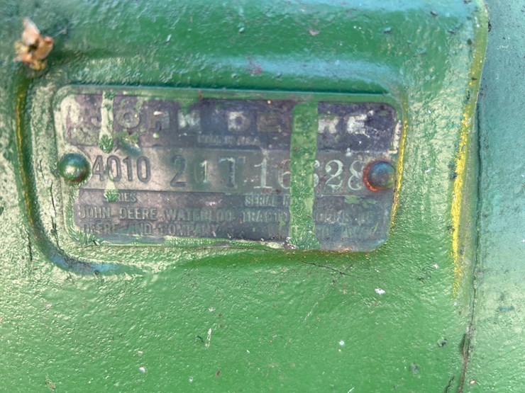 john-deere-4010-image-8