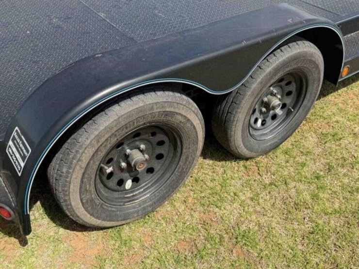 2019-tophat-car-hauler-trailer-image-14