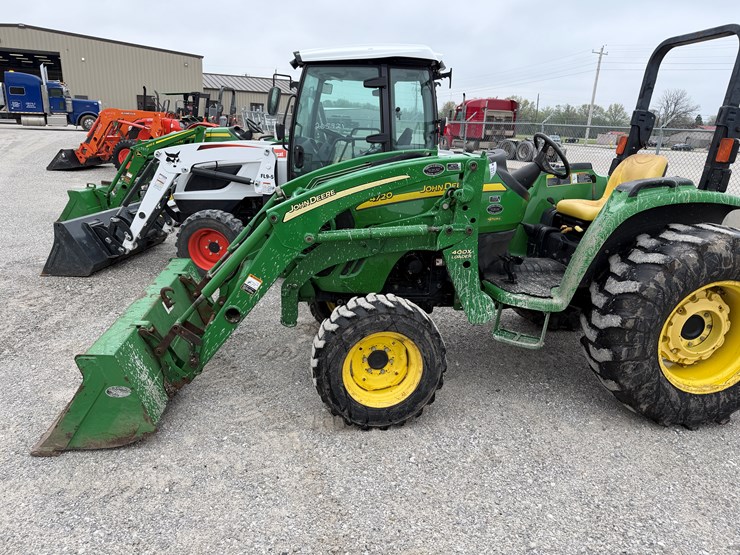 john-deere-4720-image-5