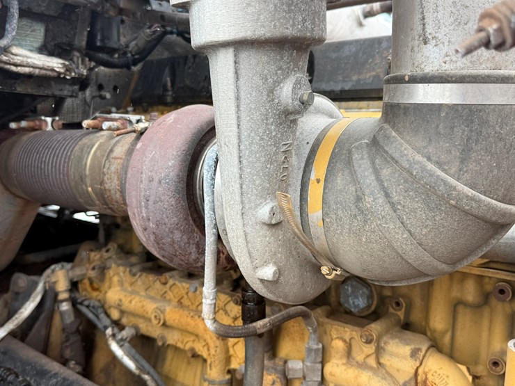 2011-kenworth-t800-image-53