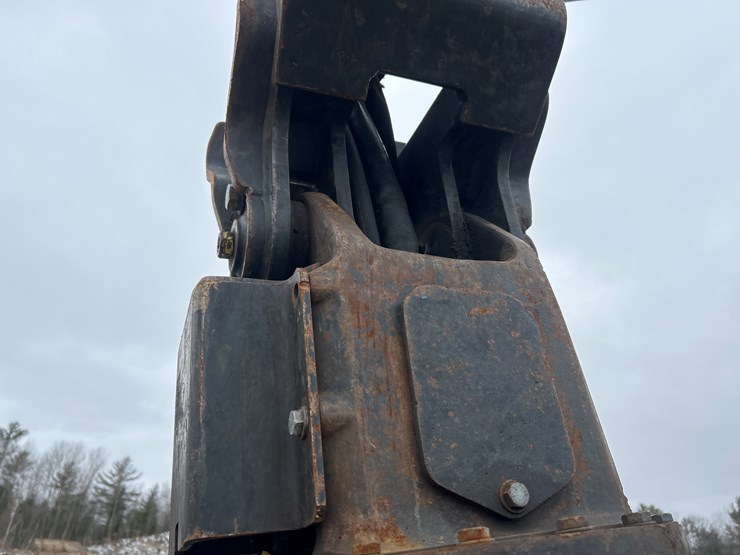 massey-ferguson-8-image-35