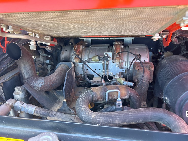 kubota-svl75-2-image-9