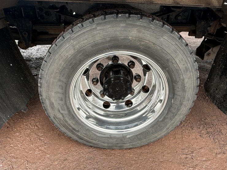 2018-ford-f650-image-65