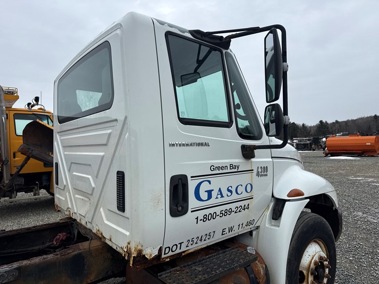 2002-international-4300-sba-image-24