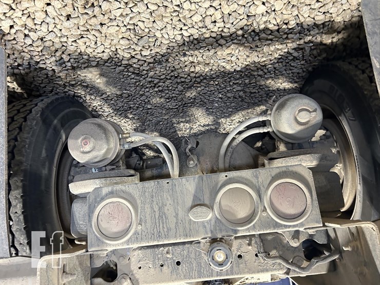 1996-kenworth-t600-image-15