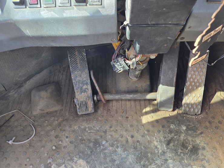 volvo-l120d-image-68