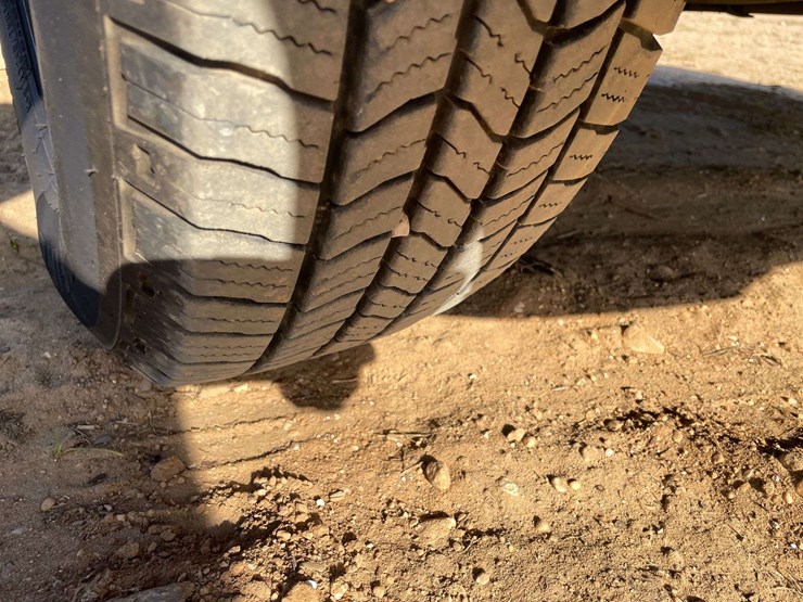 2024-chevrolet-express-2500-image-22