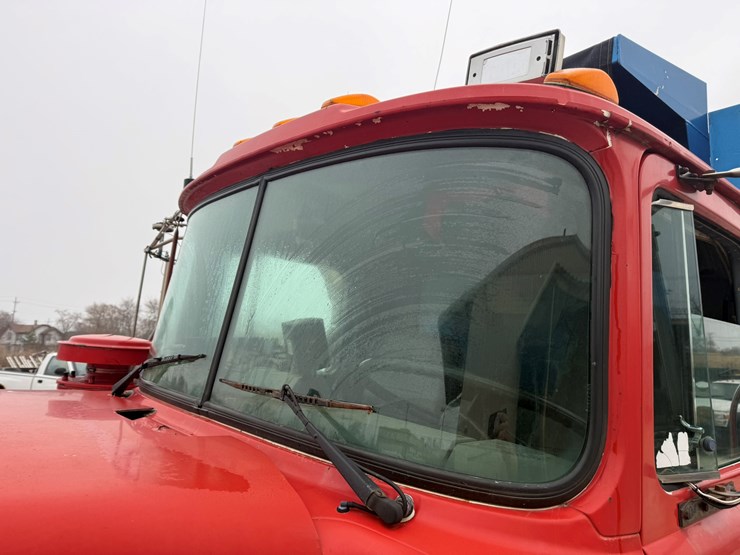 mack-dm688s-image-19